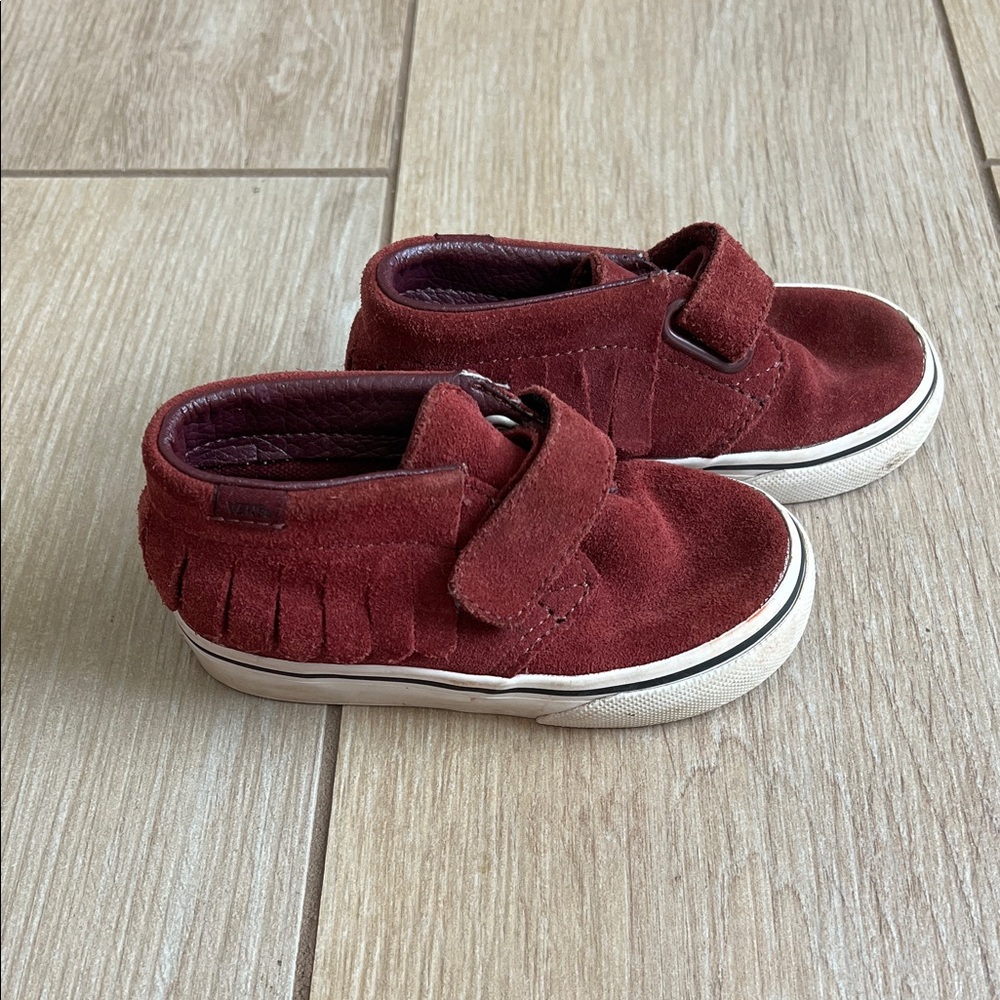 Vans kids Burgundy Suede fringe Sneakers, size toddler 7